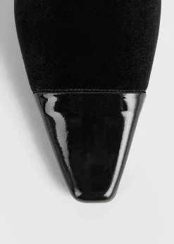 Bi-material pumps black