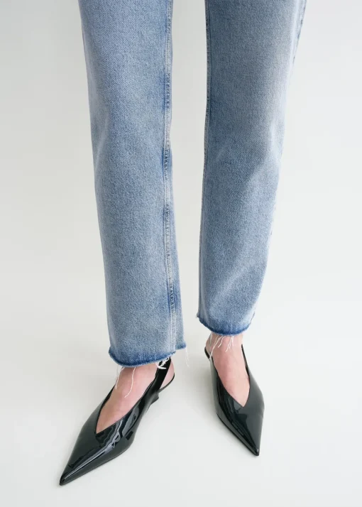Classic cut denim worn blue