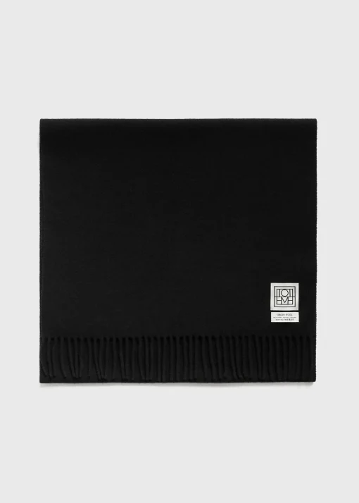 Classic wool scarf black