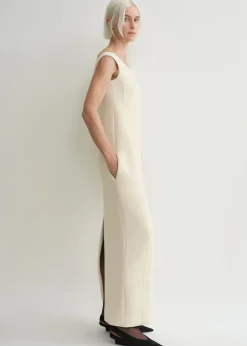 Curved off-shoulder dress eggnog