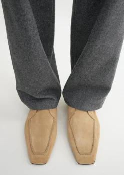 Desert boots camel