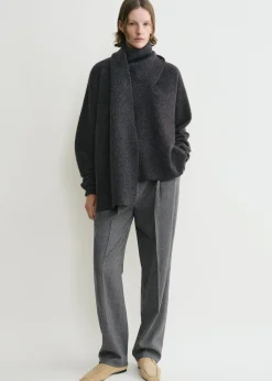 Draped-scarf knit granite