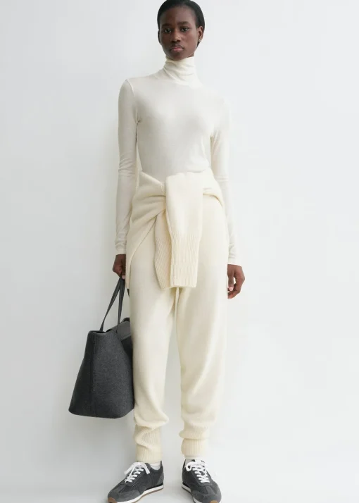 High-neck rib top winter white