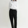 Low-waist tailored trousers black