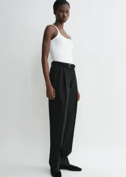 Scoop neck rib tank white