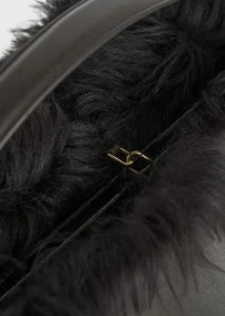 Shearling bag bark