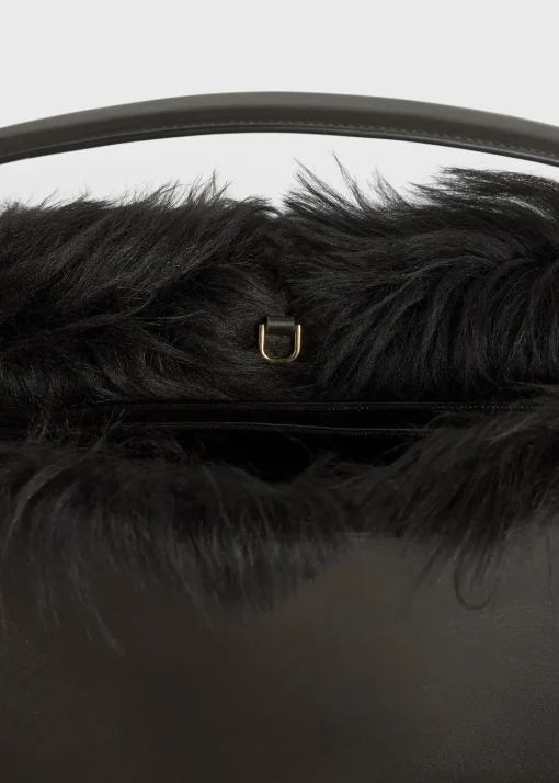 Shearling bag bark