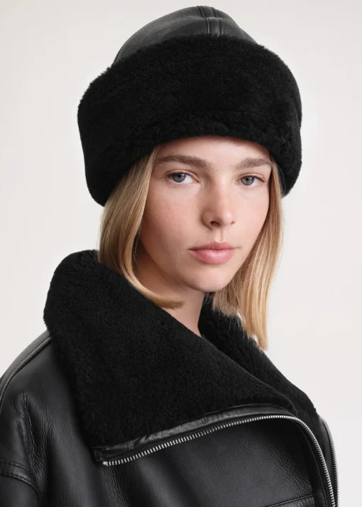 Shearling winter hat black