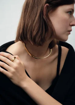 Signature ring gold