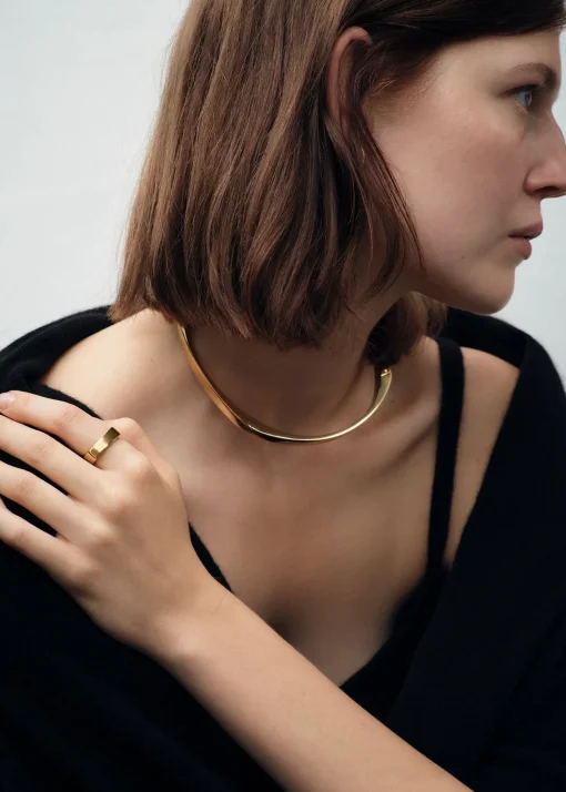 Signature ring gold