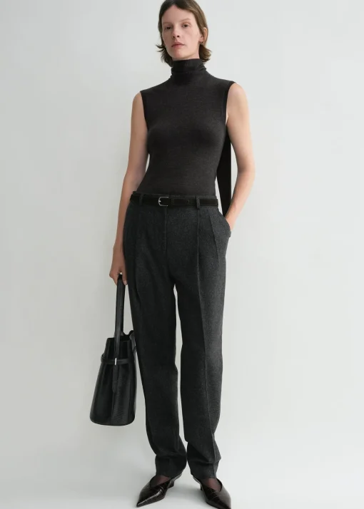 Sleeveless scarf knit dark grey melange