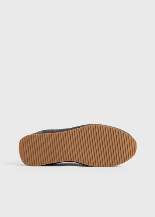 Sport sneakers dark grey