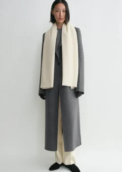 Wide classic wool scarf ivory