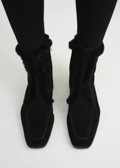 Zipped winter boots black